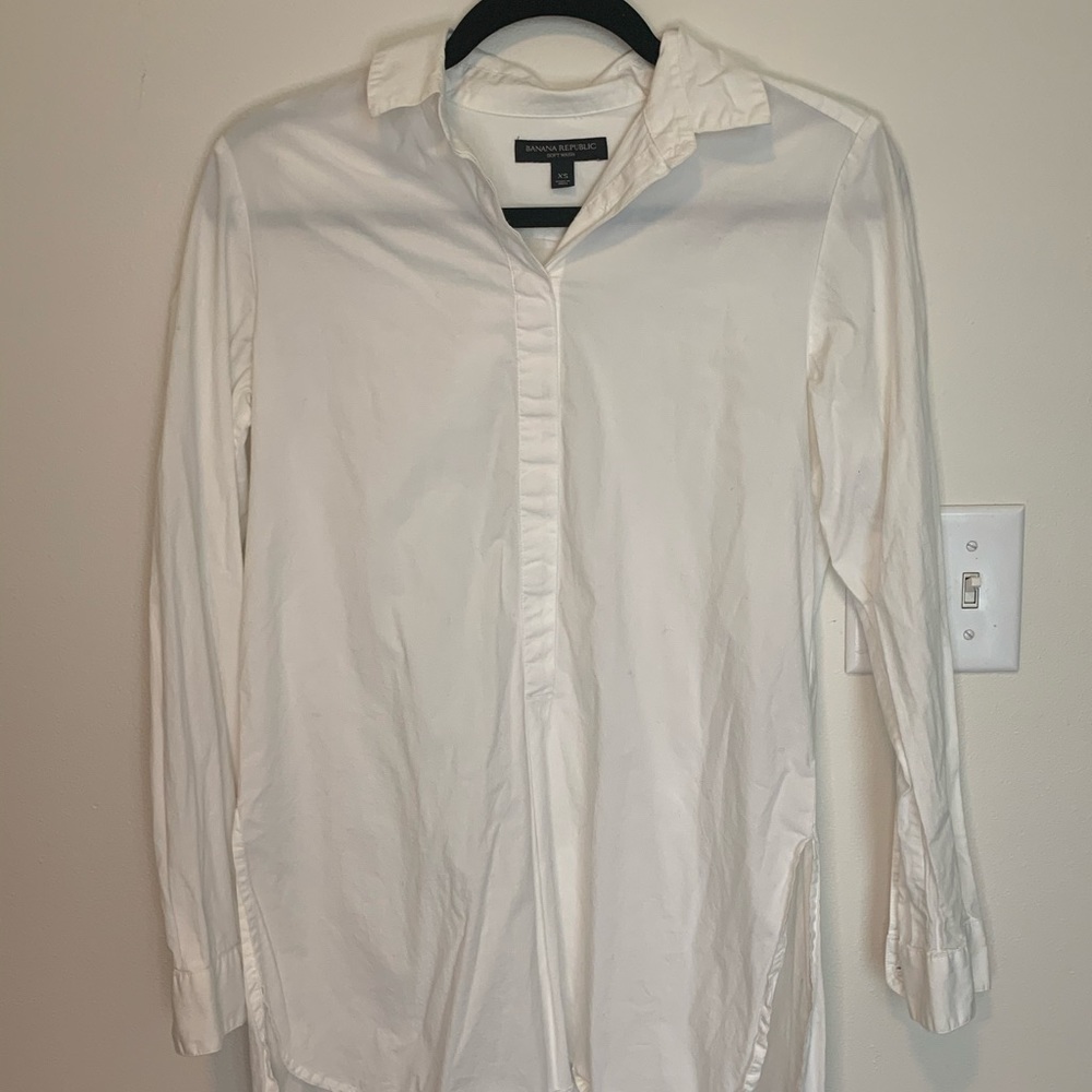 Banana Republic White Tunic Button down